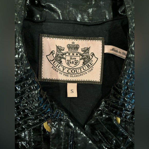 2008 “JUICY COUTURE” faux patent-leather belted trench jacket! Size Small! - Picture 5 of 8